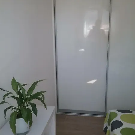 Sunny And Cozy Apartment *